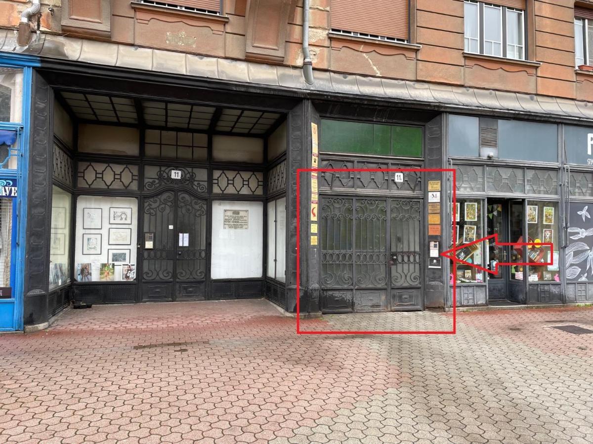 Broadway B3 Debrecen